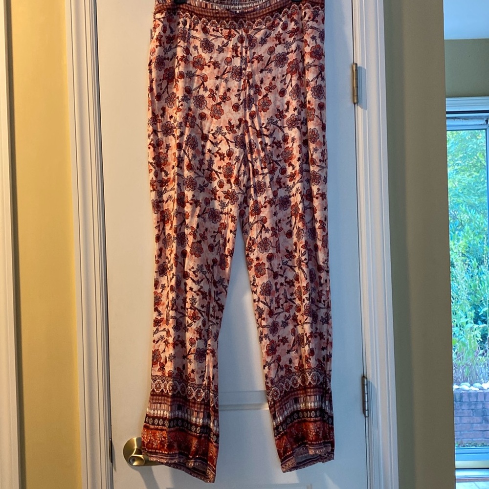 Pink Purple Flowers Stretch Waist Band Wide Leg Pants NeverUsed